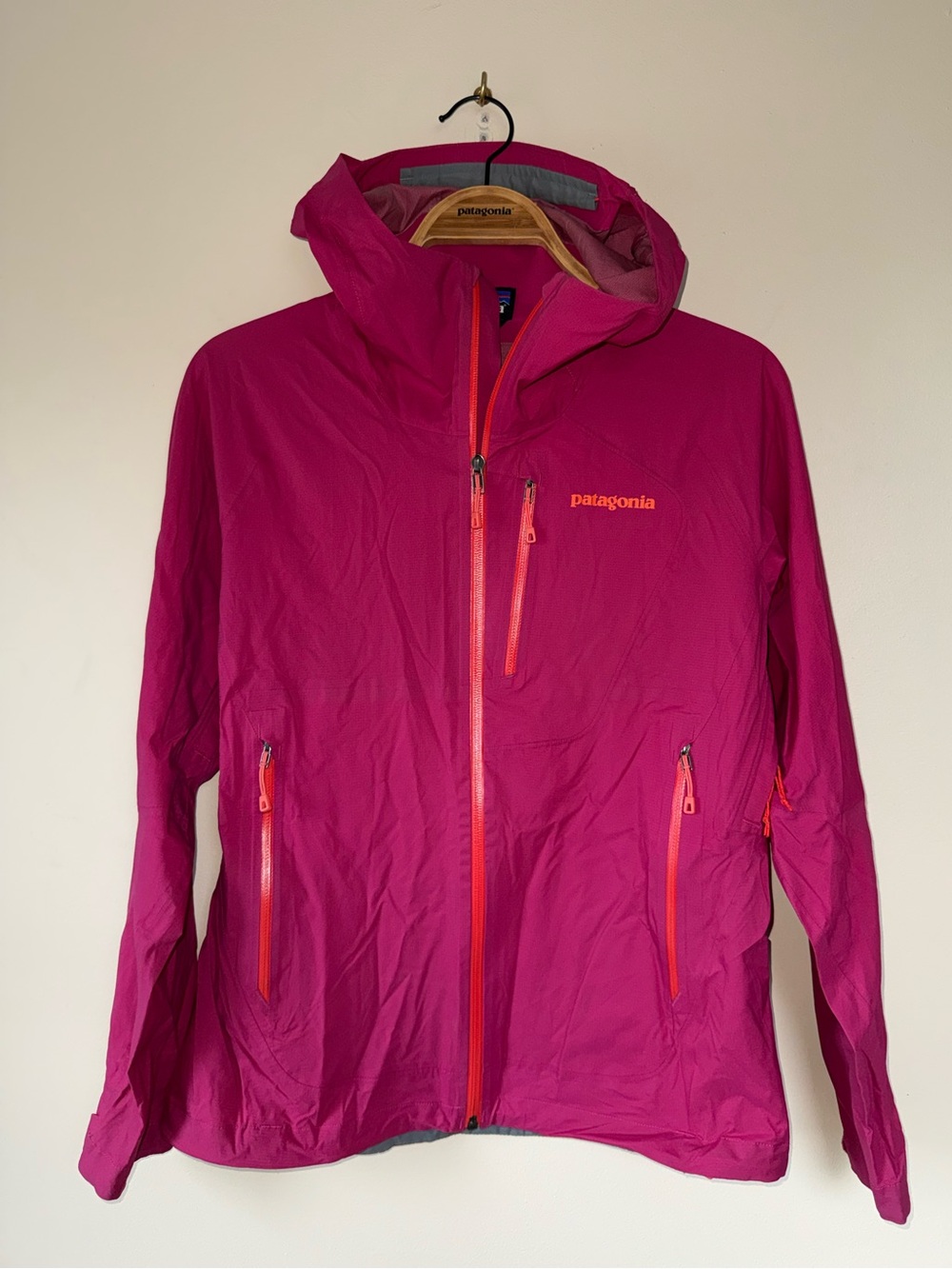 Patagonia Women’s Stretch Rainshadow Jacket - Craft Pink - Small